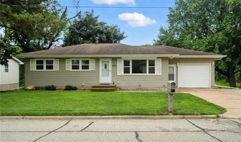 413 E 5th St, Anamosa, IA 52205