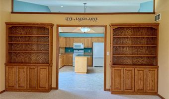 2733 Campus Ln, Albert Lea, MN 56007