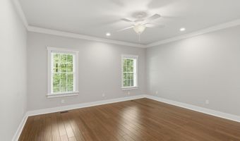 175 Glenview Dr, Albertville, AL 35950