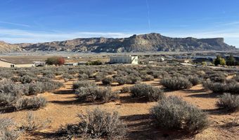 930 S Shelter Cove Dr, Big Water, UT 84741