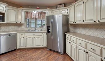 1330 Lakeview Estates Dr, Alma, AR 72921