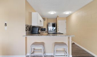 111 KAHULUI BEACH Rd A203, Kahului, HI 96732