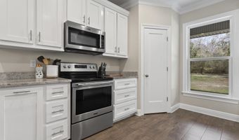 9281 Liberty Rd, Biloxi, MS 39532