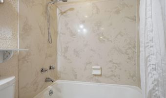 3401 Woodview Pl, Columbus, OH 43220