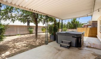 903 Manzano St NE, Albuquerque, NM 87110