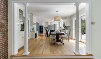16 Cider Mill Rd, Burlington, CT 06013