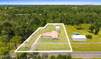 379 Lakepoint Rd, Alford, FL 32420