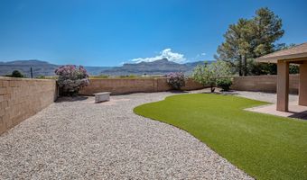 2147 Camino Del Sol, Alamogordo, NM 88310