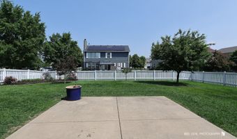 848 Timber Lake Dr, Antioch, IL 60002