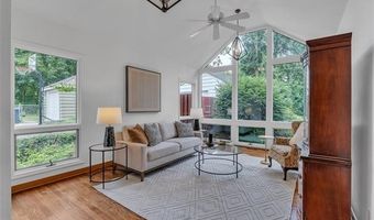 1816 Frieze Ave, Ann Arbor, MI 48104