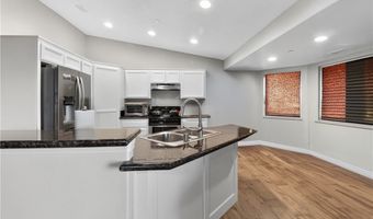 20726 Nisqually Rd, Apple Valley, CA 92308