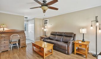 53 Clearview Dr, Brookfield, CT 06804
