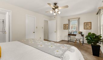 19 SHAGBARK Ct, Rockville, MD 20852