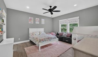 803 NE Lakota Dr, Adrian, MO 64720