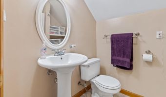 360 S Hemlock Rd, Charlestown, NH 03603