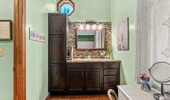 2331 W Detroit St, Abilene, KS 67410