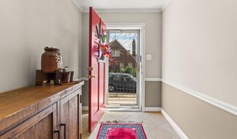 2302 SANFORD St, Alexandria, VA 22301