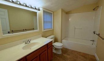 38 New London Ave, West Warwick, RI 02893
