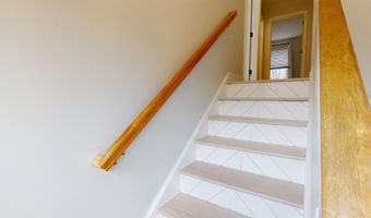 106 E Redrock Dr, Burlington, VT 05401