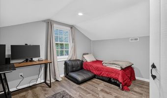 61 Upper Loudon Rd, Albany, NY 12211