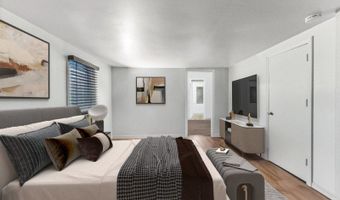 67 Elm St, Andover, NJ 07801