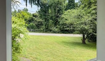 4010 Hiddenbrook Dr, Charlotte, NC 28205
