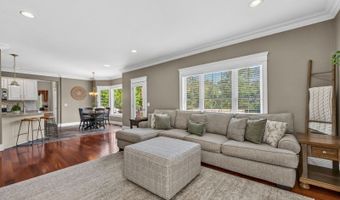 3 Walnut Trl, Andover, NJ 07860