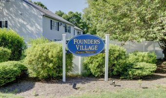 84 Founders Vlg 84, Clinton, CT 06413