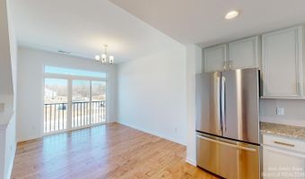 2721 Bristol Rdg Dr 6, Ann Arbor, MI 48105