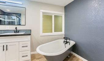 100 SW 195TH Ave 9, Beaverton, OR 97006
