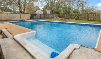520 Kimberly Dr, Albertville, AL 35950