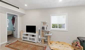 3 Lane 7, Coventry, RI 02816