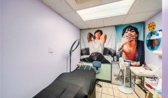 2203 Young St 1, Honolulu, HI 96826