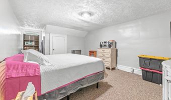 203 Glamorgan St, Alliance, OH 44601