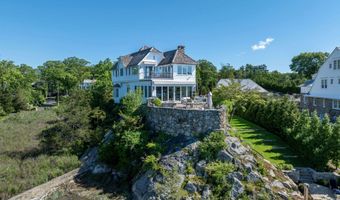 25 Tokeneke Trl, Darien, CT 06820