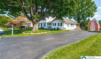 3146 Club Dr, Allentown, PA 18103