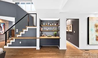48 Woodvale Ave, Asheville, NC 28804