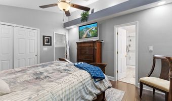 1312 Summerhouse Dr, Indianapolis, IN 46217