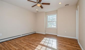 59 Harbor Inn Rd, Bayville, NJ 08721