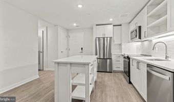 4000 WISCONSIN Ave NW Parc-Ph705, Washington, DC 20016