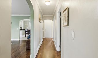 1414 New London Ave, Cranston, RI 02920