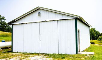 29 Left Fork Bear Track Rd, Beattyville, KY 41311