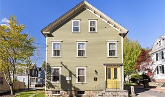 18 Barney St 1, Newport, RI 02840