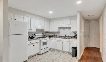 99 Lark St, Albany, NY 12210