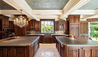 31 Rio Vista Dr, Alpine, NJ 07620