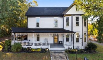 112 Cherry St, Adairsville, GA 30103