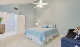 83 Spyglass Hill Dr 83, Ashland, MA 01721