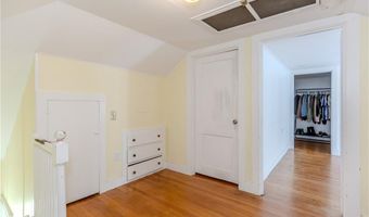 71 Clarence St, Cranston, RI 02910