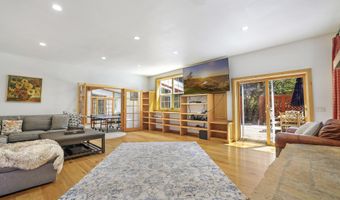 15 Lower Broadford Rd, Bellevue, ID 83313