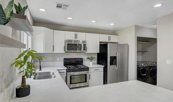 2558 Williamsburg St, Henderson, NV 89052